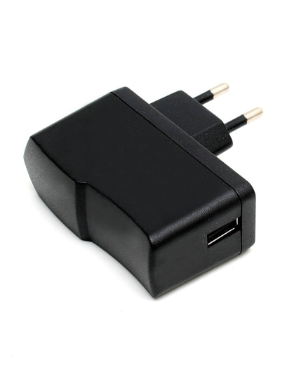 Adapter USB auf 220V EU Steckdose