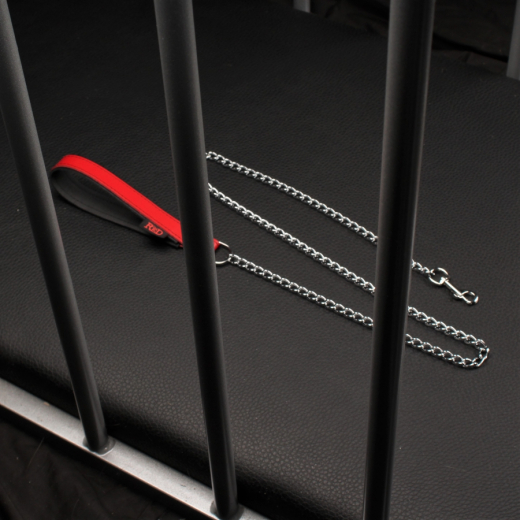 Führungsleine Kette m. Lederhandschlaufe 1 Meter rot mit Schnapp-Drehkarabiner von THE RED günstig kaufen