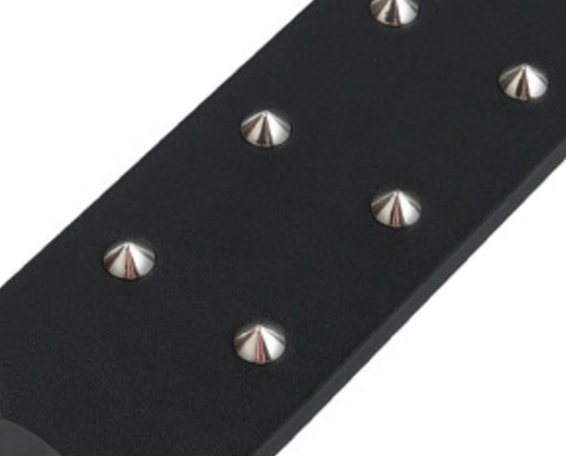 Hidden Desire Electro Shock Paddle BdSM Schlagwerkzeug mit E-Stim Funktion & Spitznieten günstig kaufen