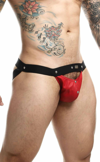 MOB Eroticwear Dngeon Peekaboo Jock rot mit Einblick & Metalldetails verziert Kunstleder per Metallschieber einstellbar kaufen