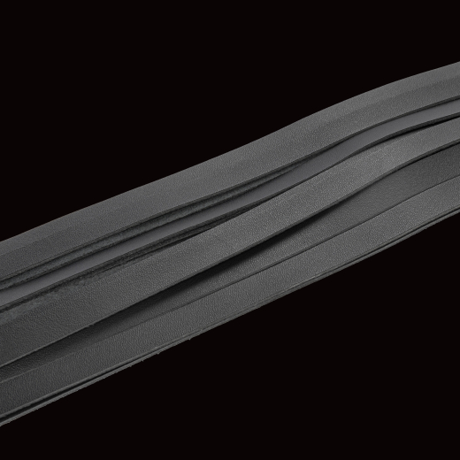 Premium Flogger Peitsche lang Bala Muchi hard rot & schwarz mit steiffen Lederstriemen Handarbeit aus Japan kaufen