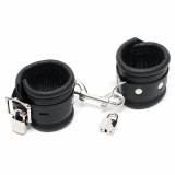 Leather Wrist Cuffs padded lockable black