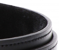 Taboom collier avec anneau en D en similicuir noir